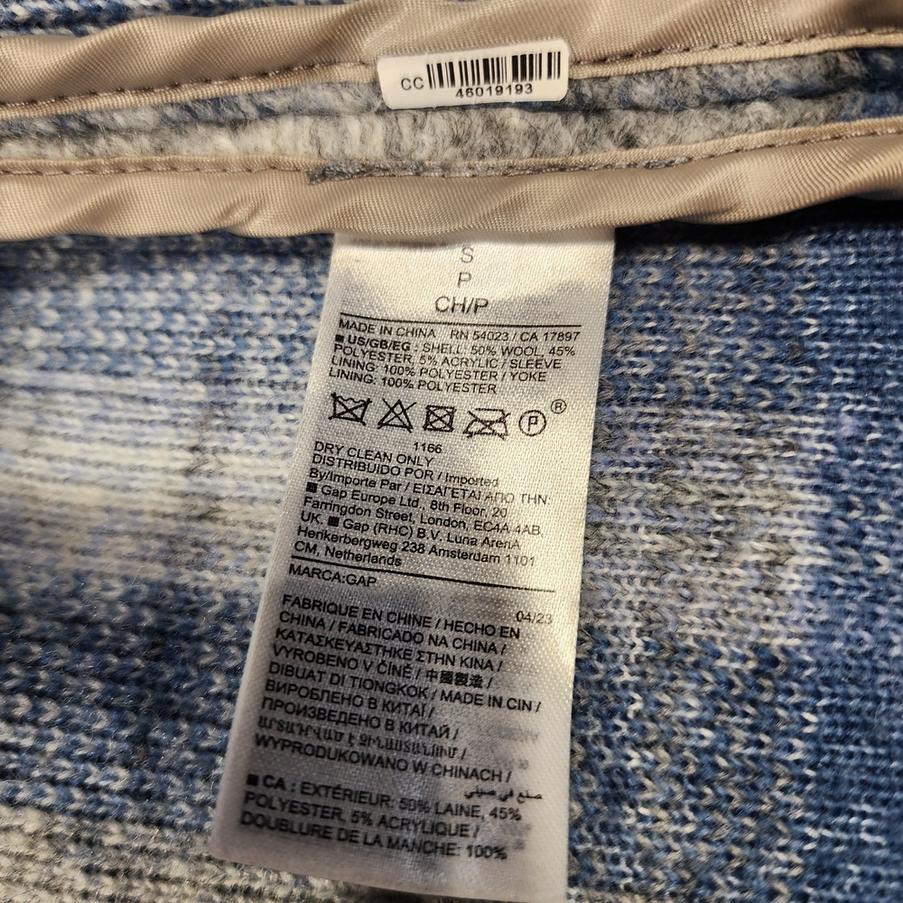 GAP Woman Blue and Gray Checkered Button Down Shirt S/P - Picture 8 of 9